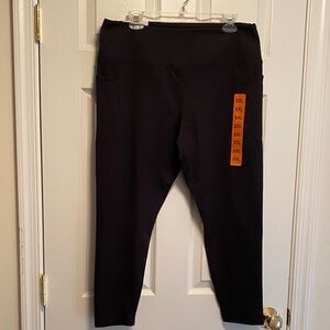 Danskin Black Satin Stitch 7/8 Leggings…size XXL